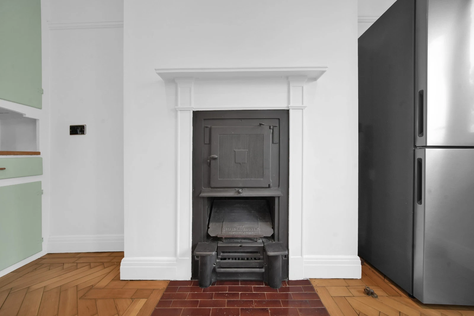 Flat 6, Crosby House, Crosby Road, Forest Gate, E7 - image 2