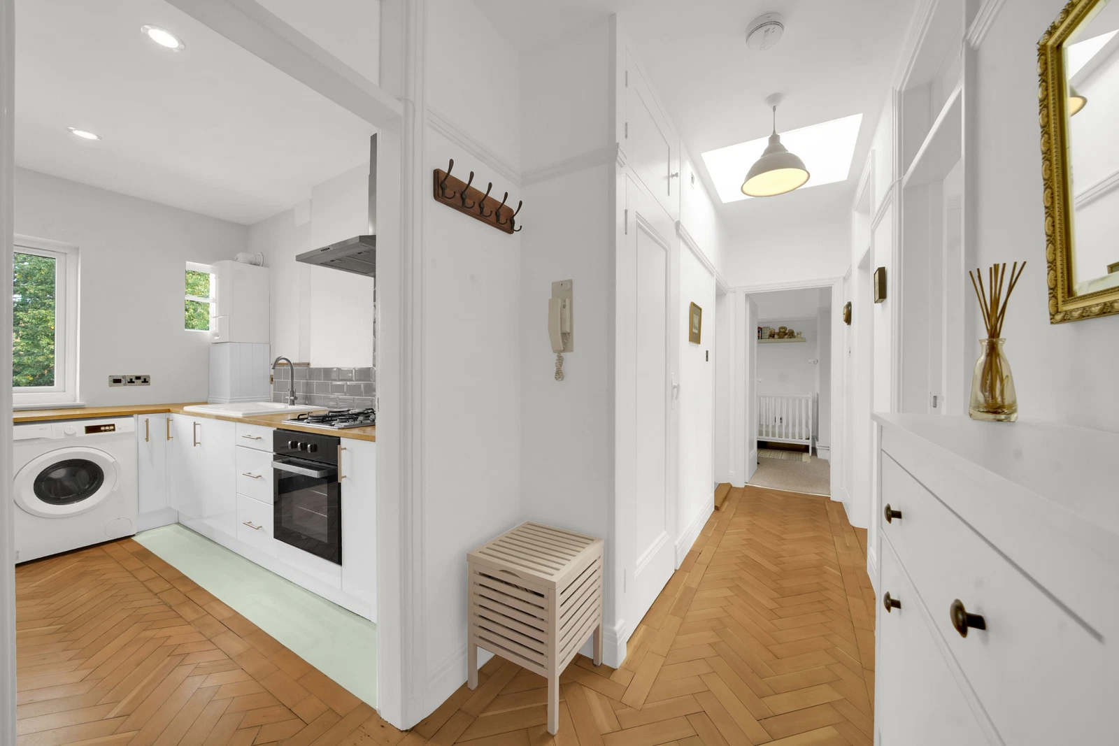 Flat 6, Crosby House, Crosby Road, Forest Gate, E7 - image 5