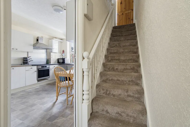 Nydd Vale Terrace, Harrogate, HG1 - image 3