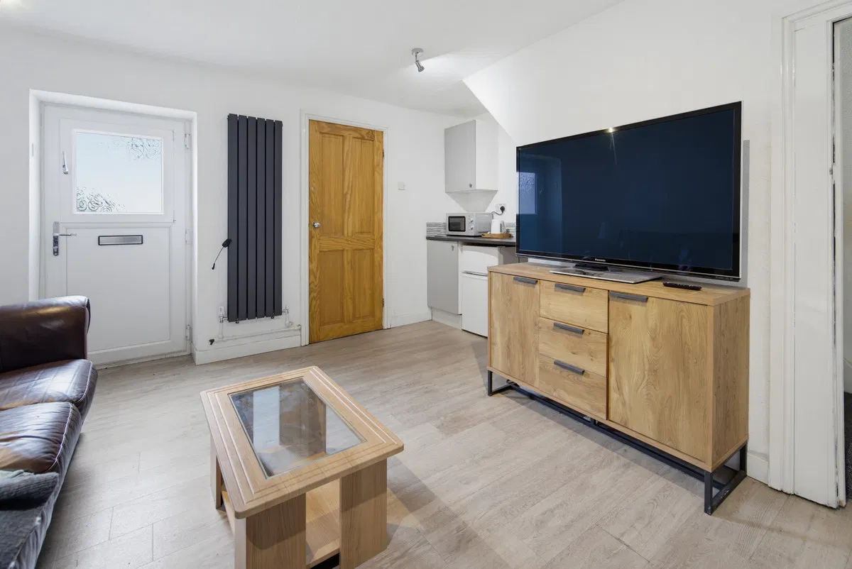 Nydd Vale Terrace, Harrogate, HG1 - image 4