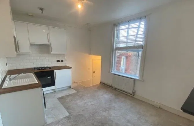Flat 3, 40 Tivoli Crescent, Brighton, BN1 5ND - image 3