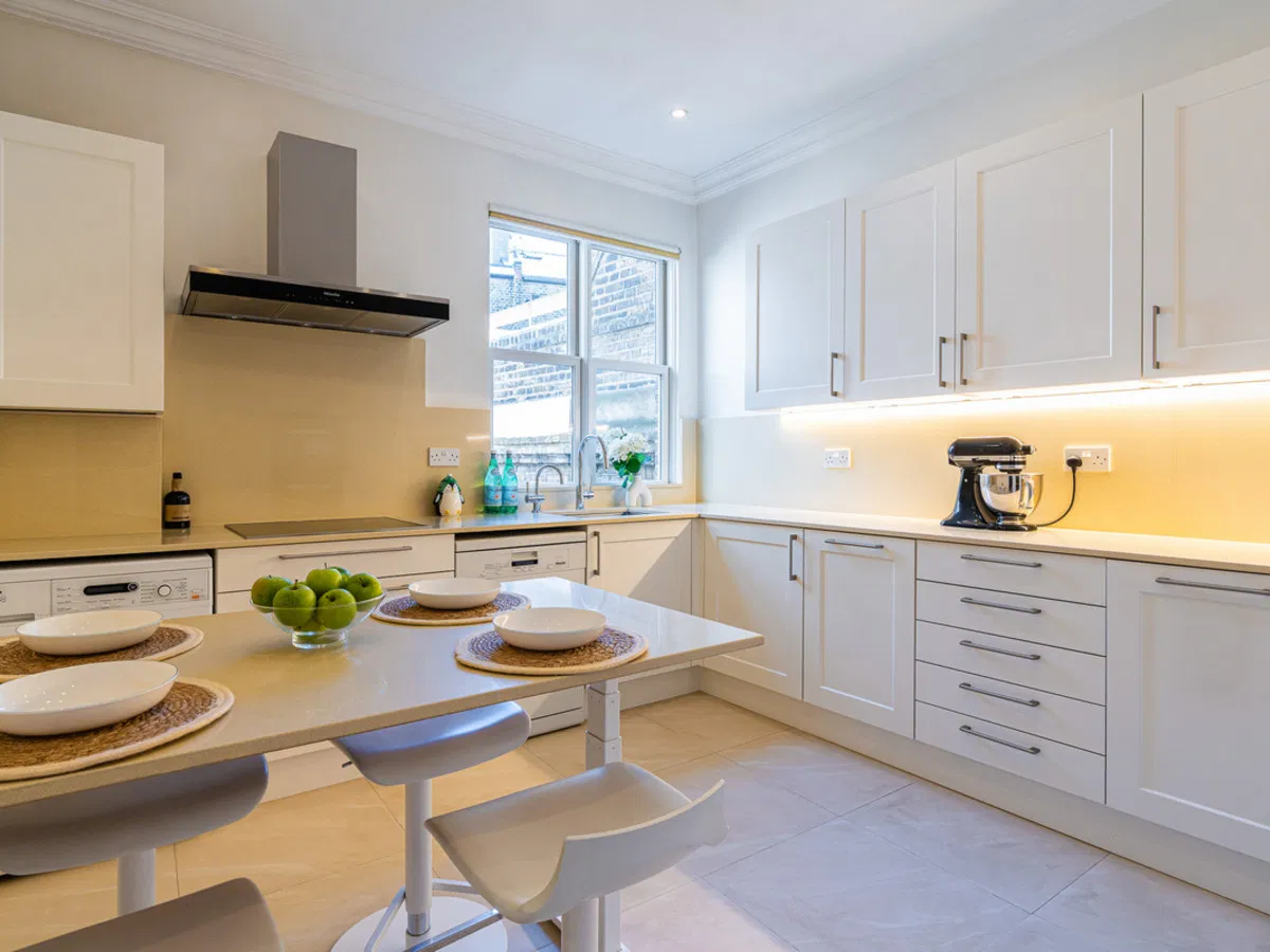 North End Road, London, W14 - image 4