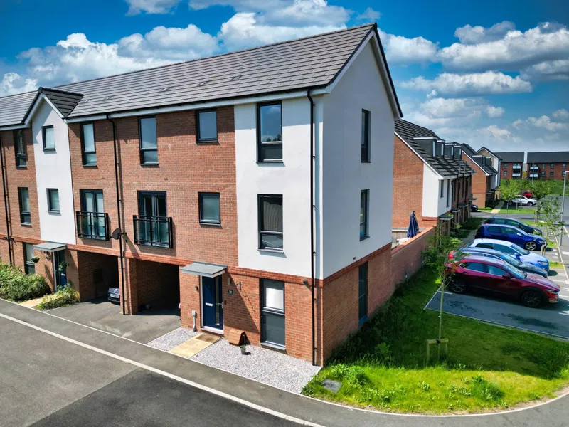 Brosse Crescent, Glebe Farm, MK17