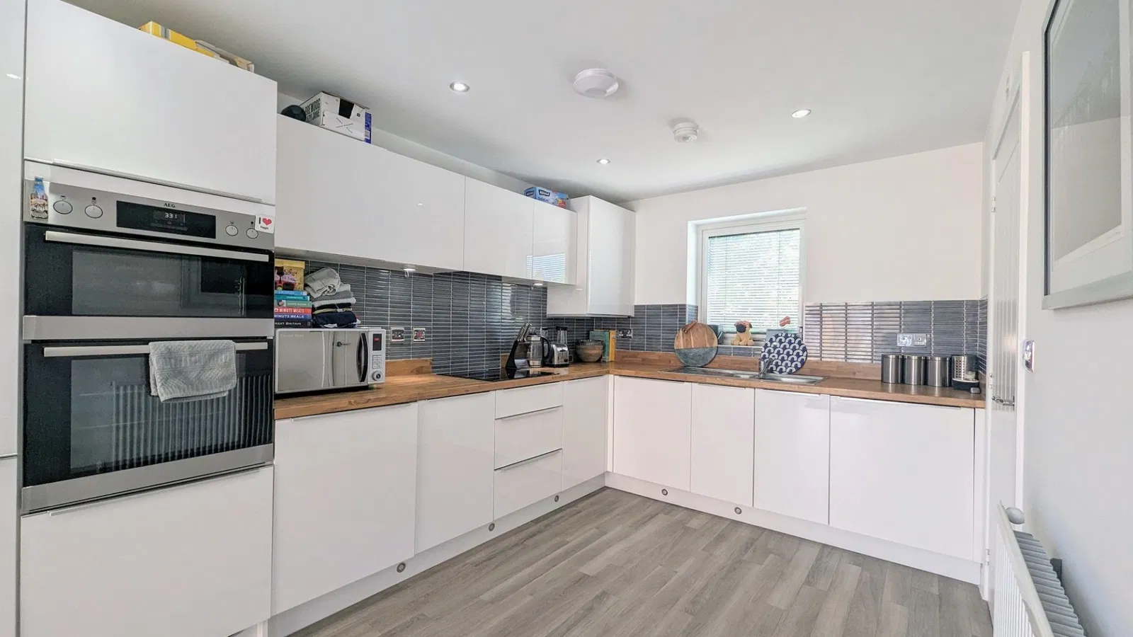 Brosse Crescent, Glebe Farm, MK17 - image 3