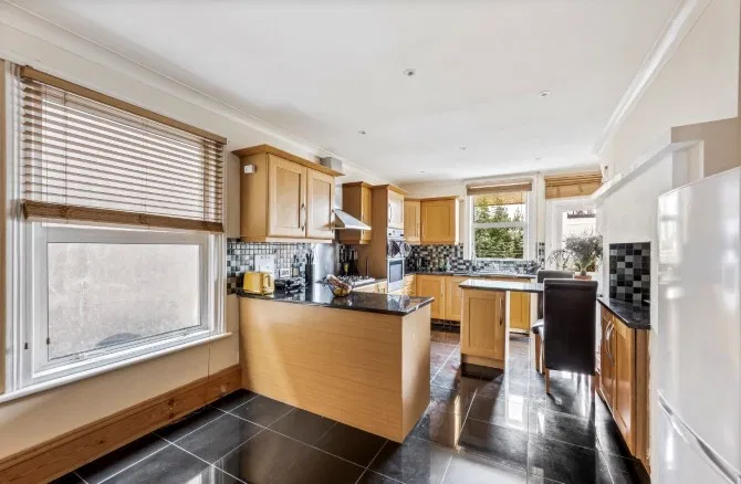 11A Hove Park Villas, Hove, East Sussex, BN3 6HP - image 4
