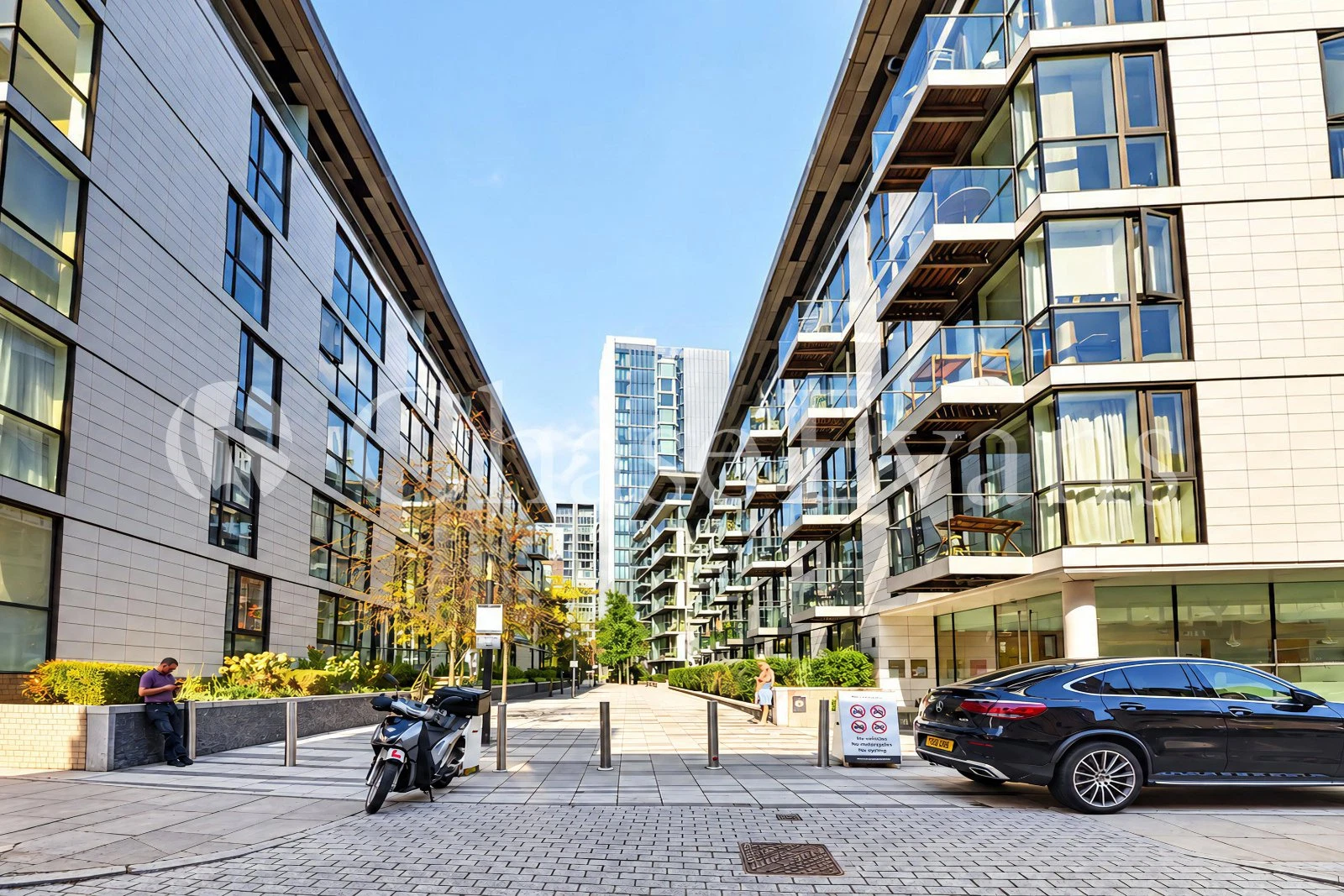 Times Square, City Quarter, Gowers Walk, Aldgate, London, E1 - image 12