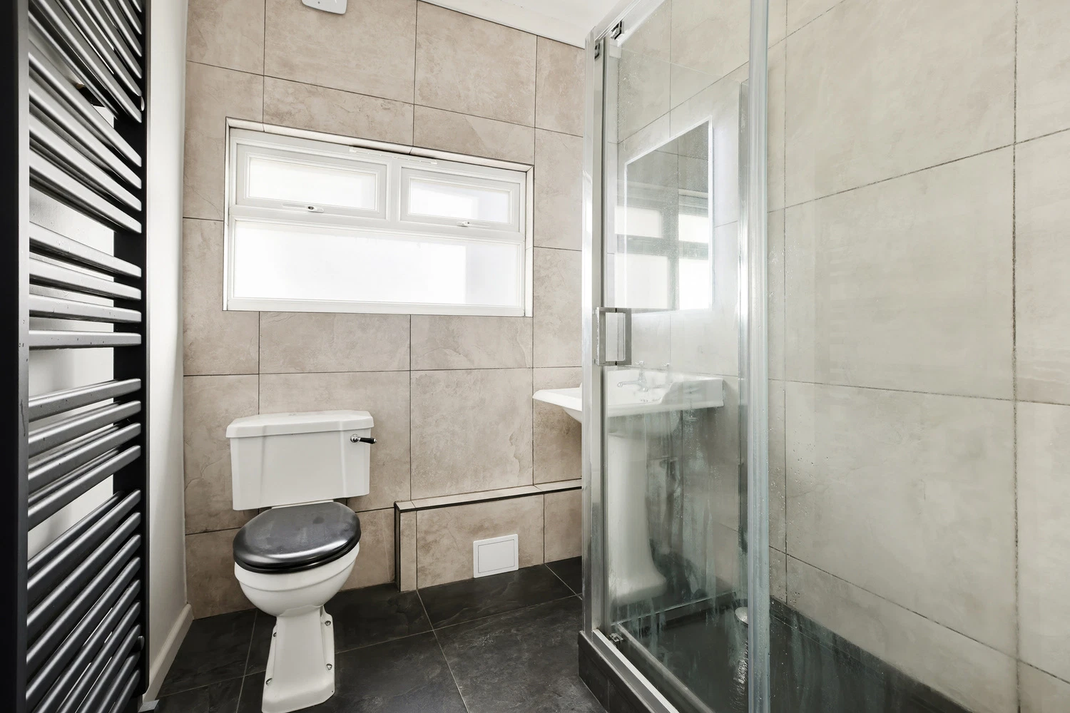 Carlyle Road, Ealing, London, W5 - image 11
