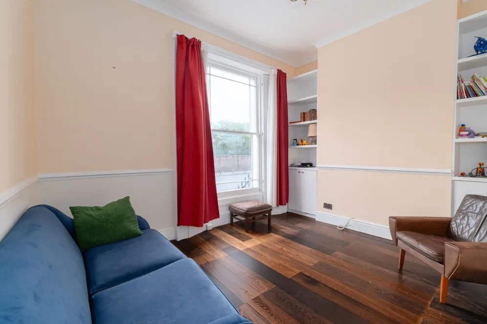 East India Dock Road, London, E14 - image 13