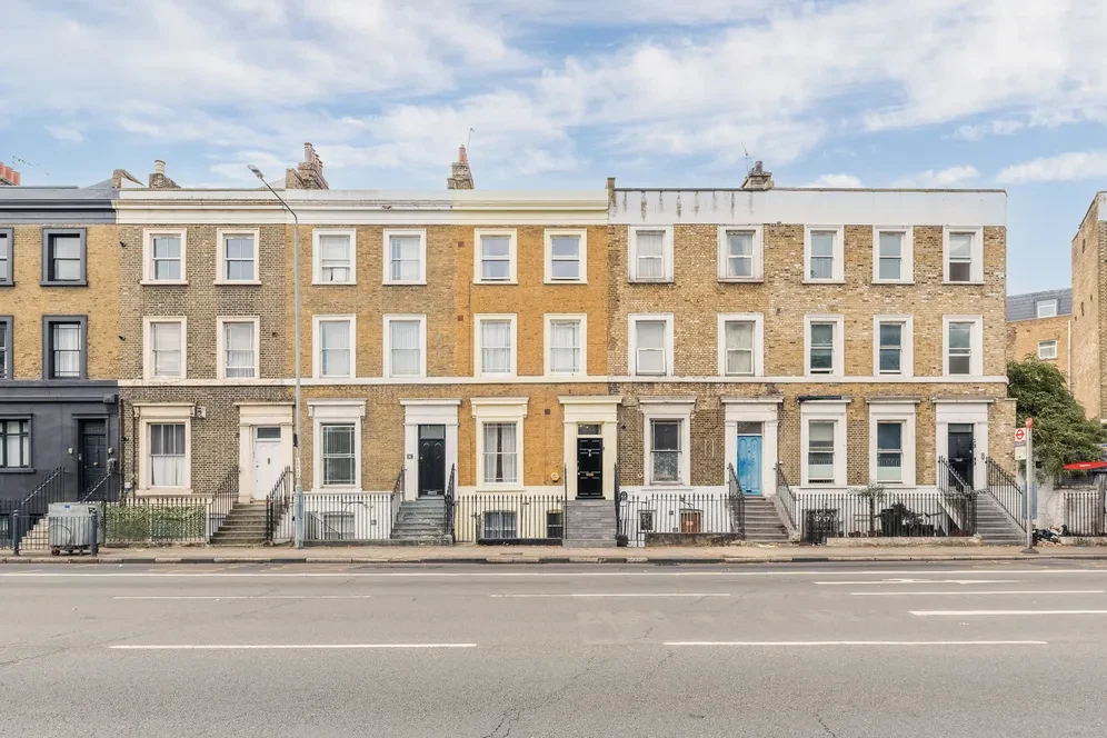 East India Dock Road, London, E14 - image 19