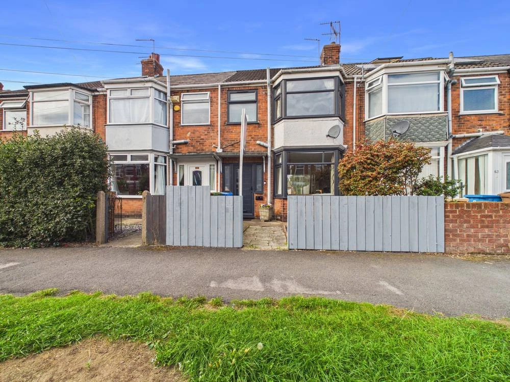 Keswick Gardens, Hull, HU6 8TB - image 1