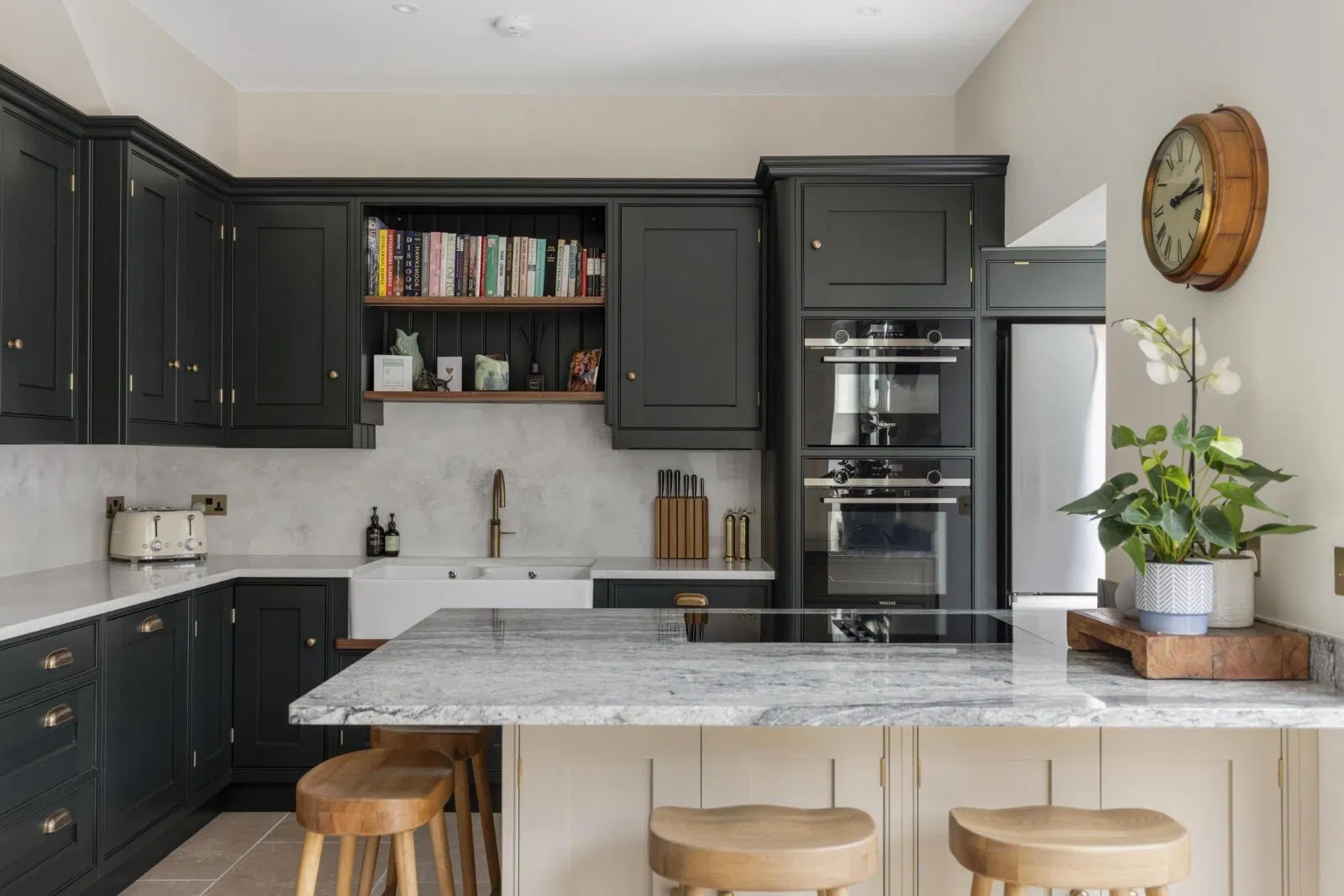 Forthbridge Road, London, SW11 - image 4