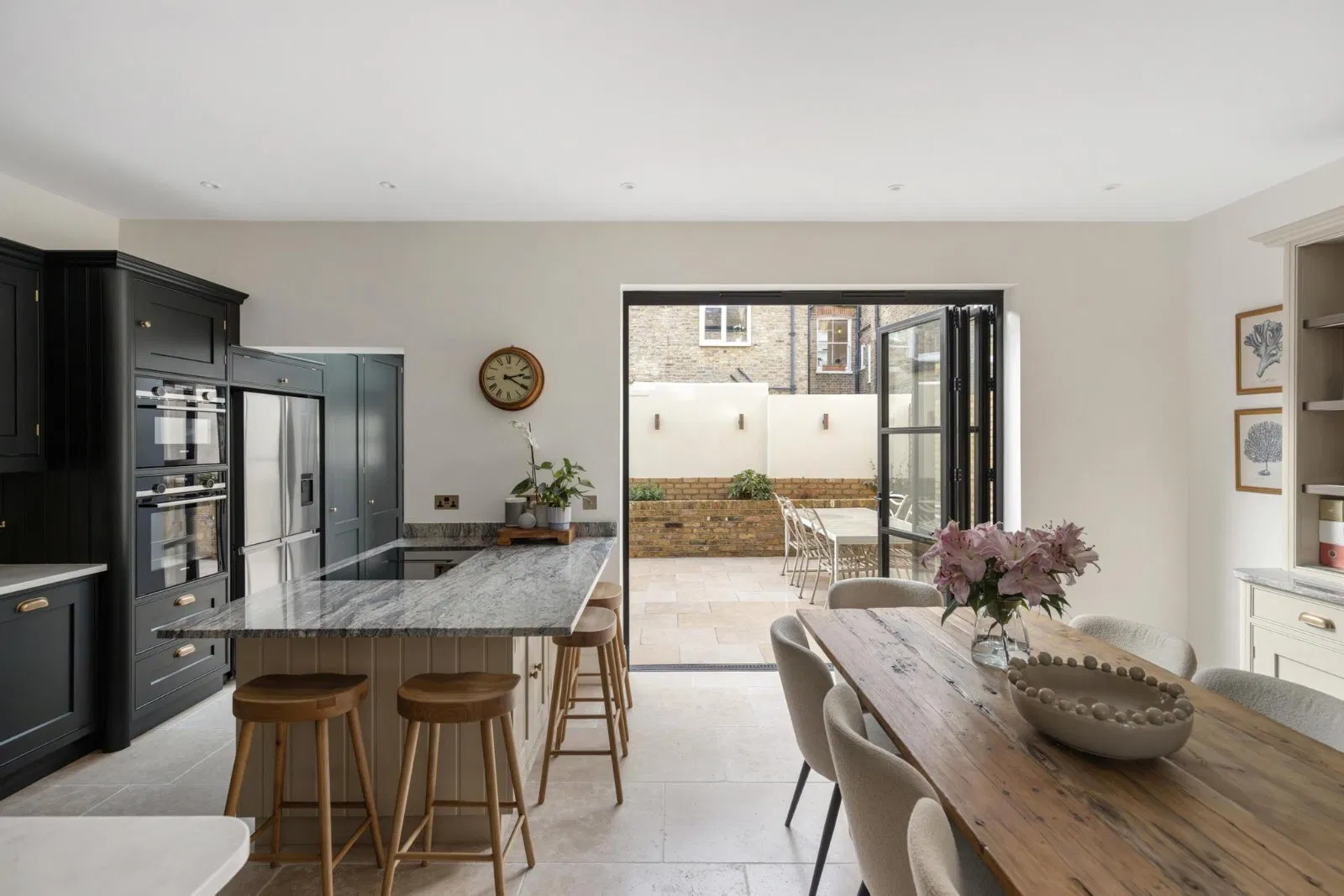 Forthbridge Road, London, SW11 - image 5