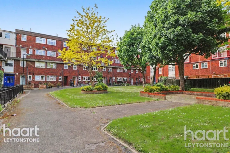 Acacia Road, Leytonstone, E11