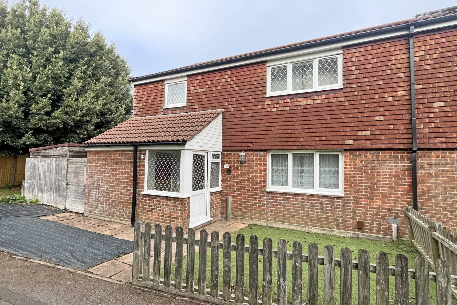 Ash Close, Eastbourne, BN22 0UR - image 1