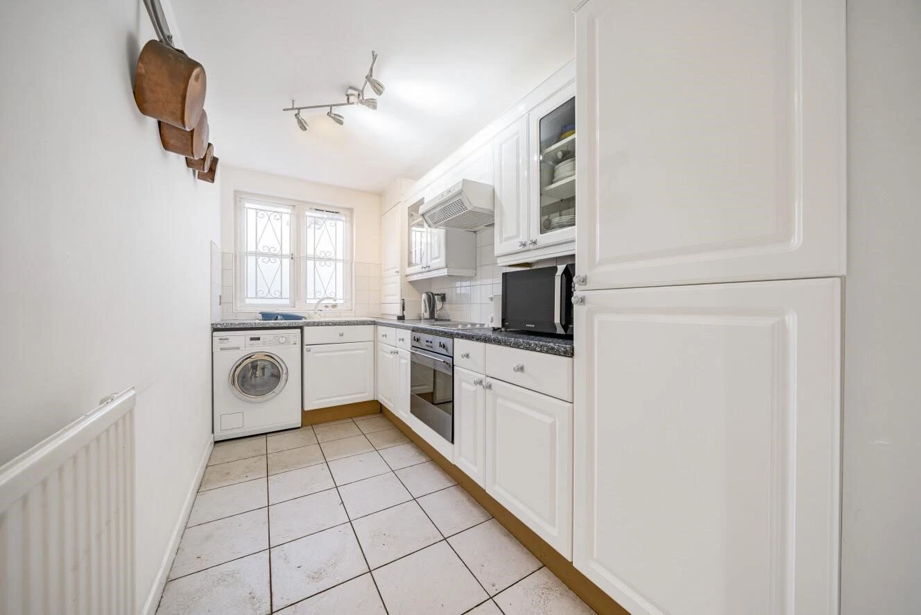 Brompton Park Crescent, Fulham, London, SW6 - image 3