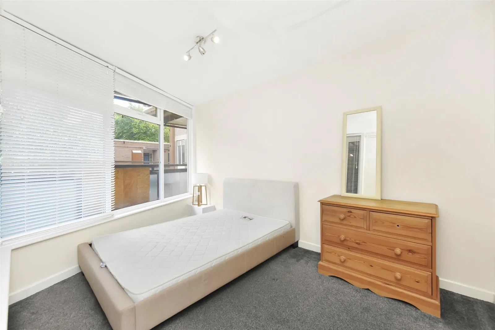Palace Road, Tulse Hill - image 4