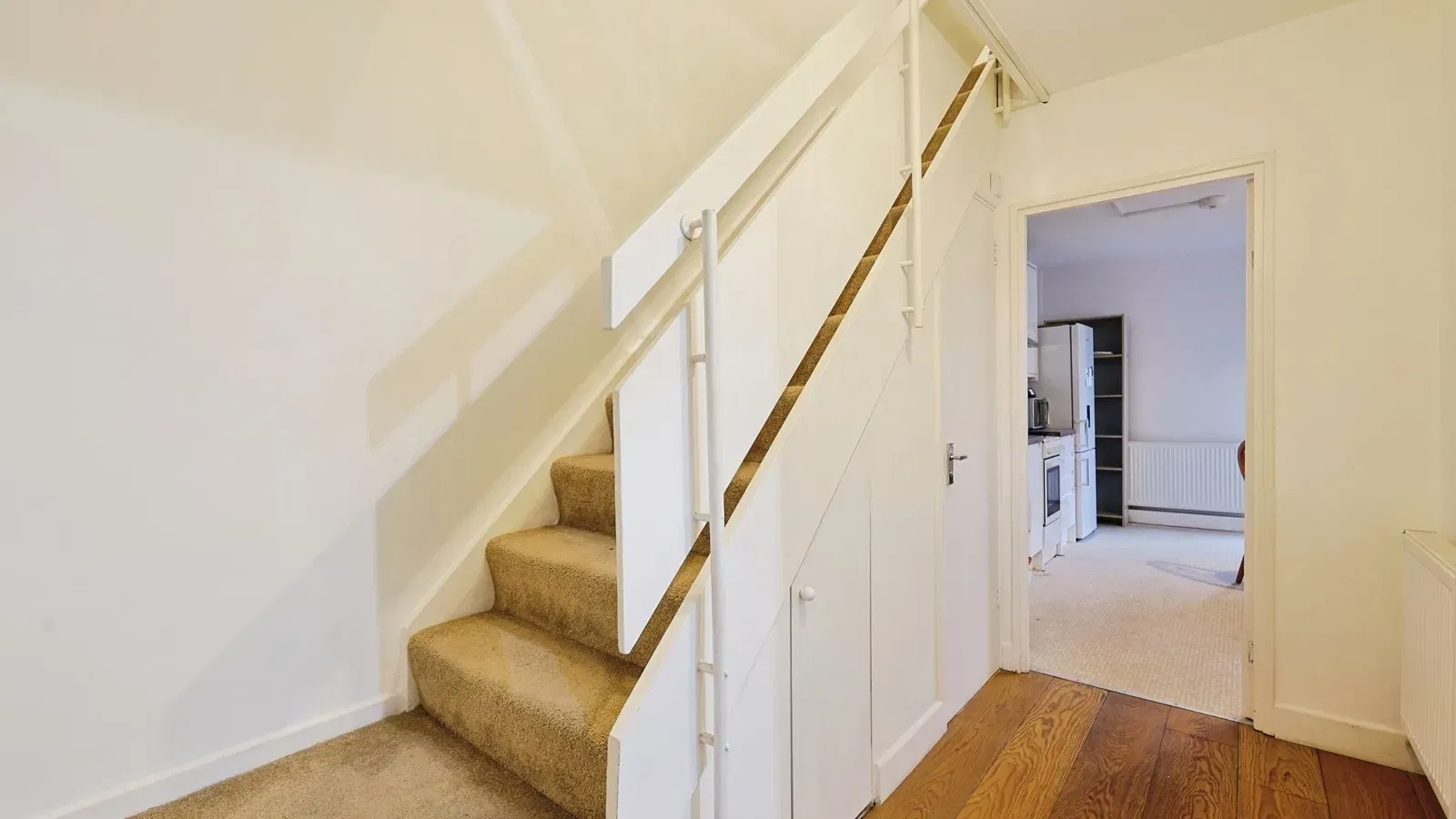 Batten Street, London, SW11 - image 4