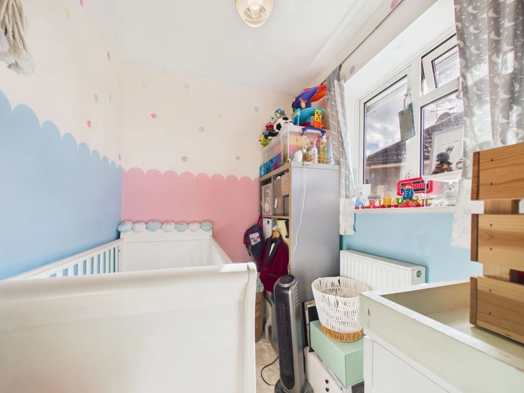Beverley Road, Tilehurst, RG31 - image 5