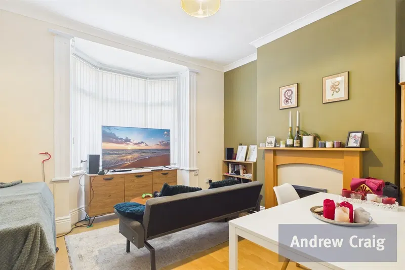 Clifton Terrace, South Shields, NE33 - image 2
