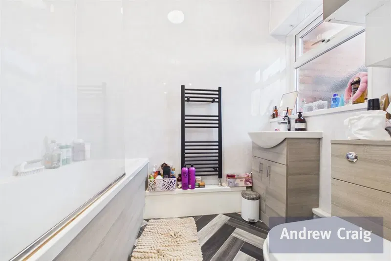Clifton Terrace, South Shields, NE33 - image 3