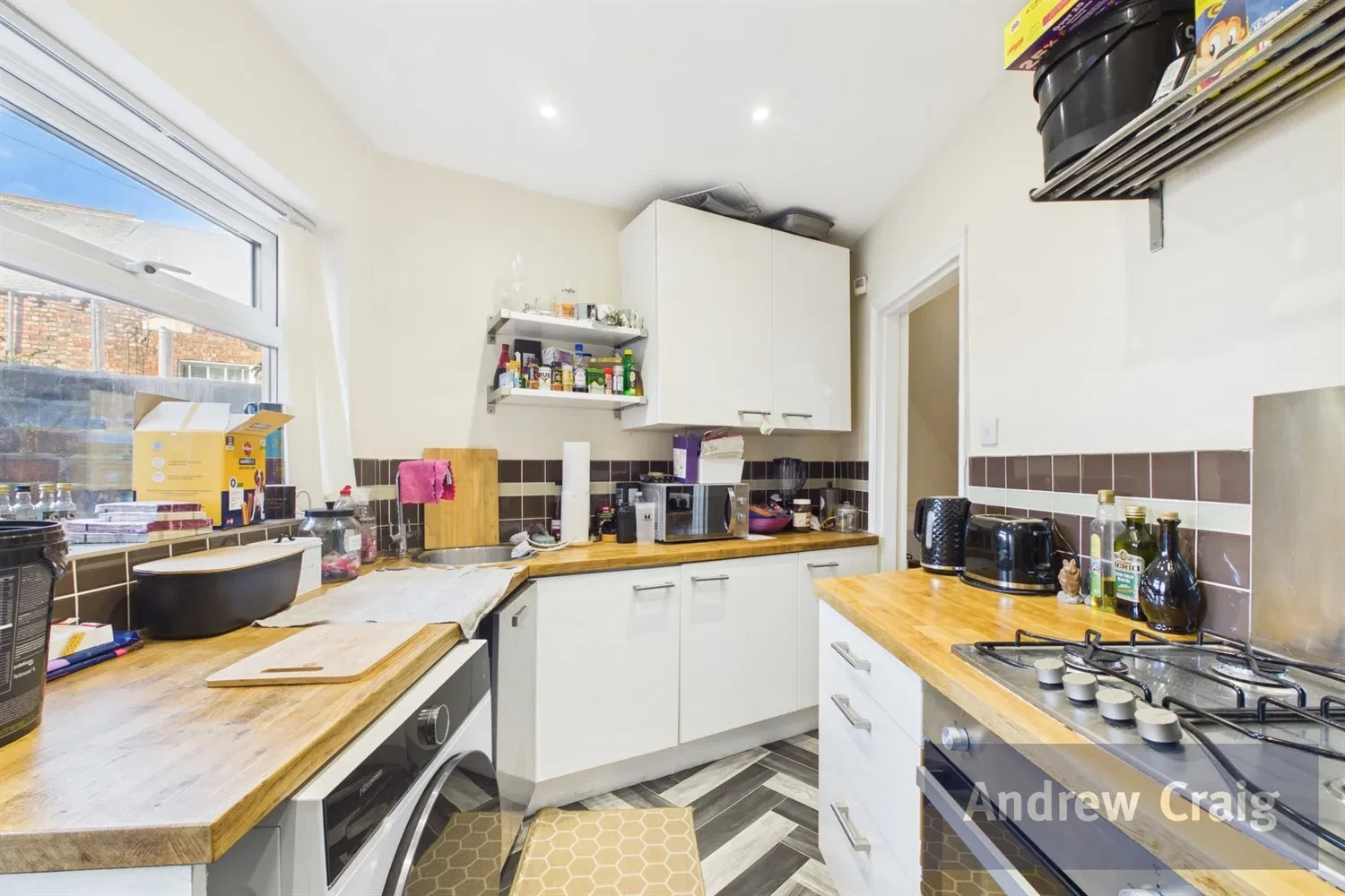 Clifton Terrace, South Shields, NE33 - image 4