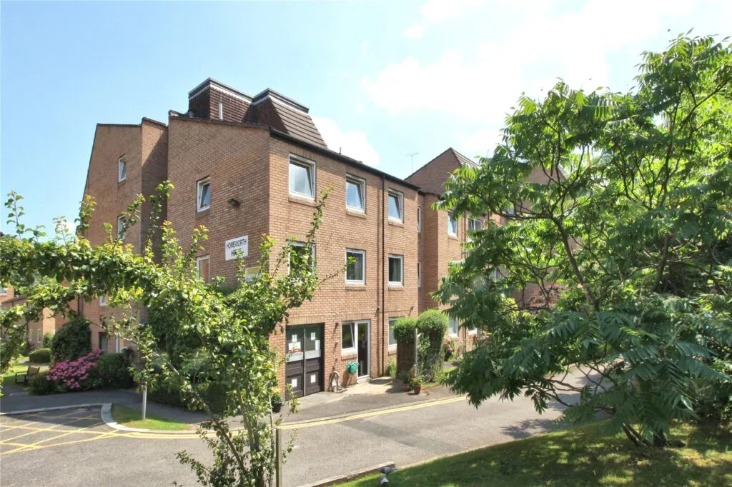 Mount Hermon Road, Woking, Surrey, GU22 - image 1