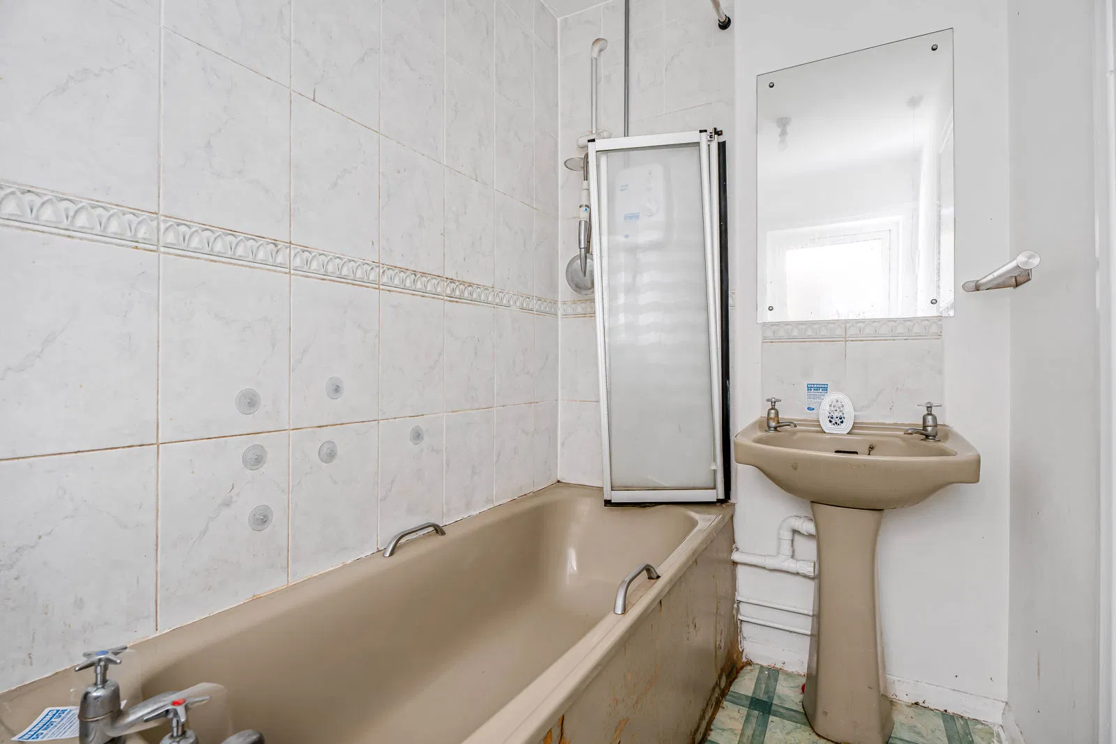 Streatham Place, London, SW2 4PY - image 4