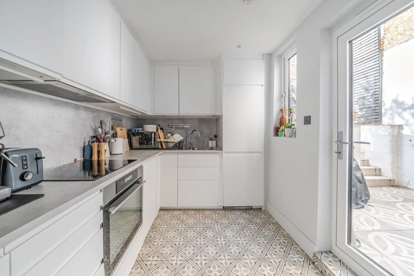 Overstone Road, London, W6 - image 4