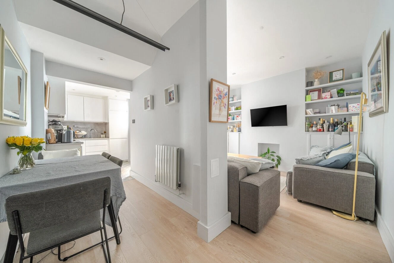 Overstone Road, London, W6 - image 8