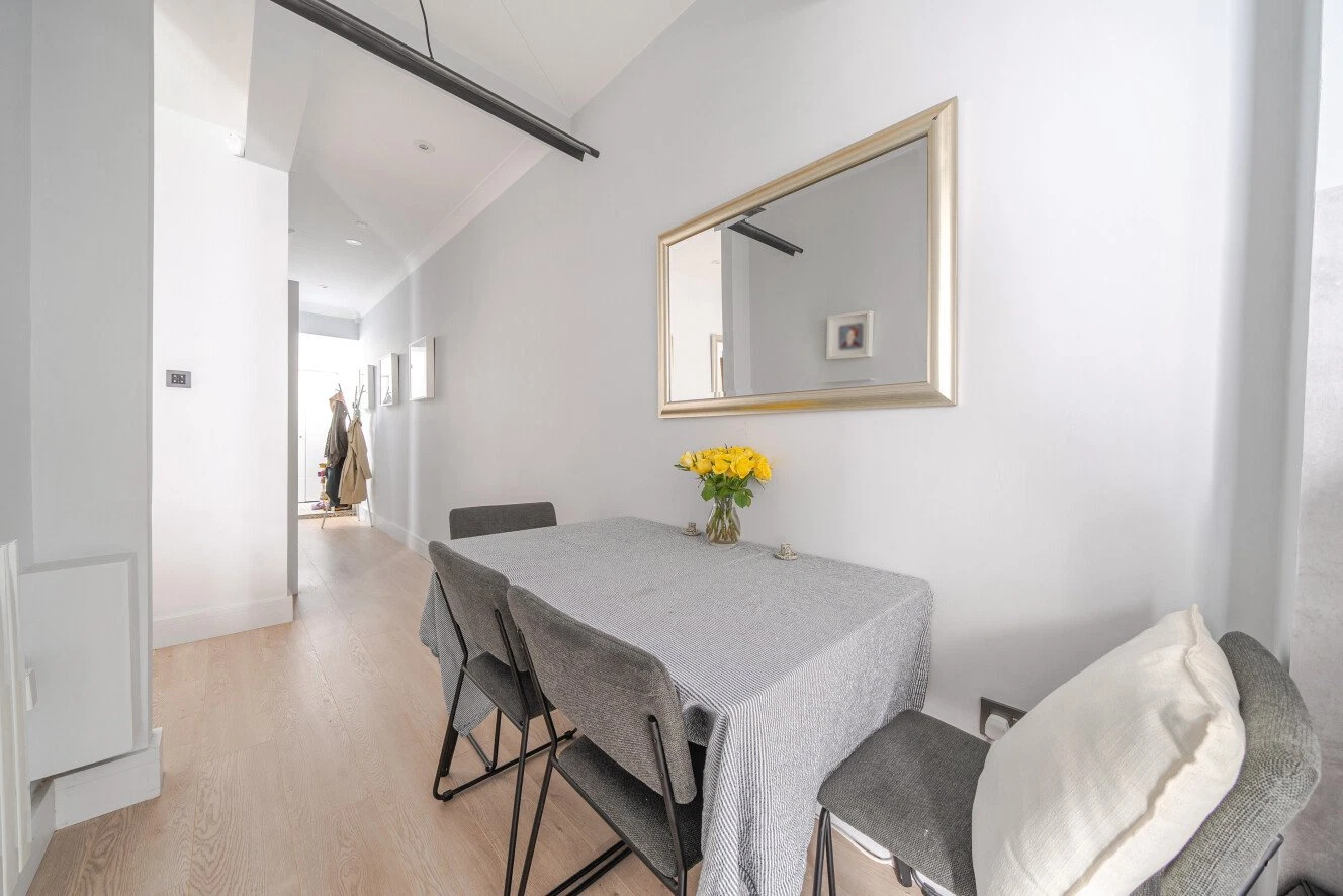 Overstone Road, London, W6 - image 9