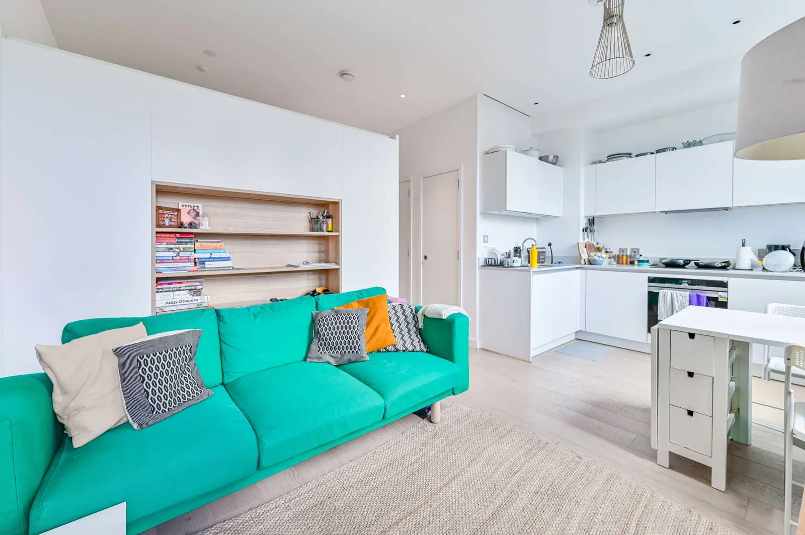 Highgate Hill, N19 - image 1