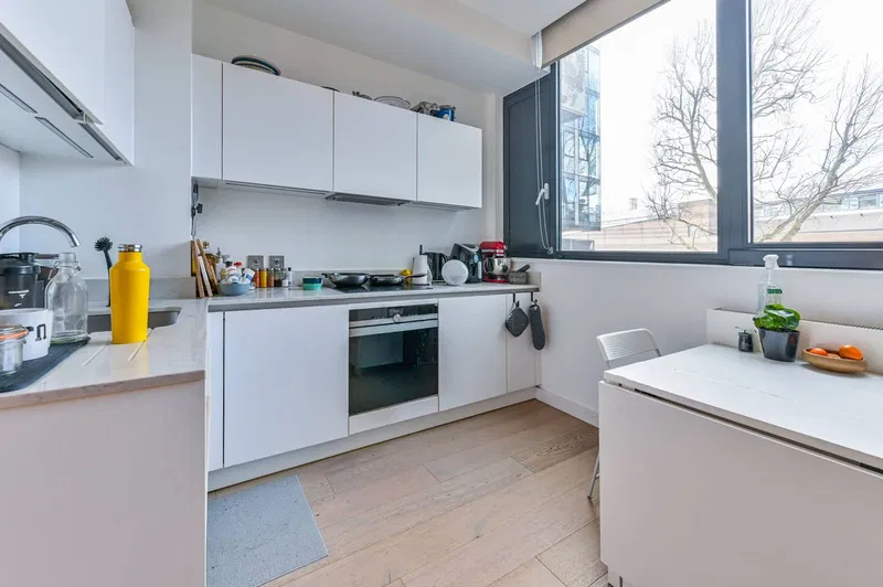 Highgate Hill, N19 - image 2