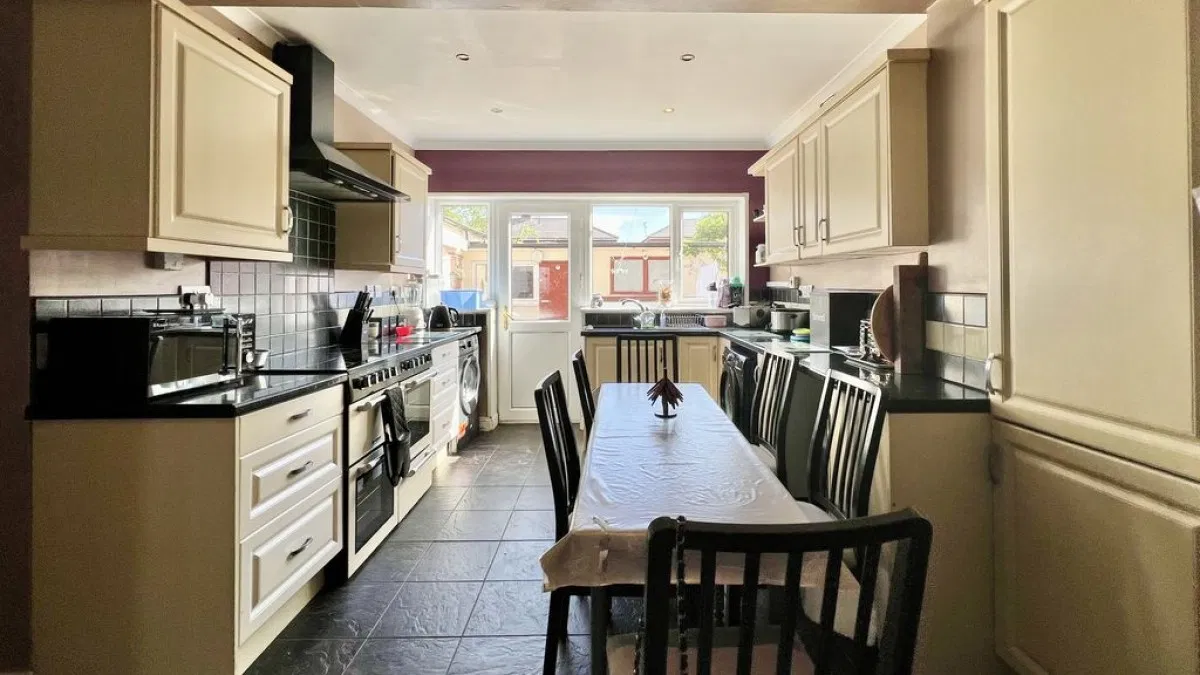 Holland Avenue, Scunthorpe - image 4