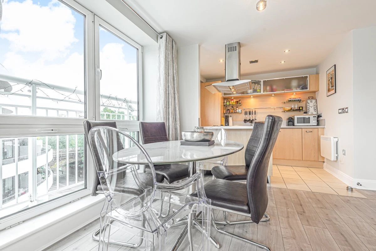 Lombard Road, Battersea, London, SW11 - image 4