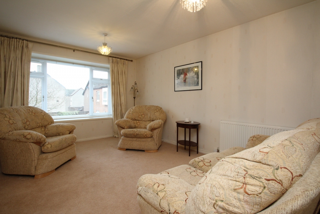 3 Polmaise Court, St Ninians, Stirling, FK7 0DX - image 2