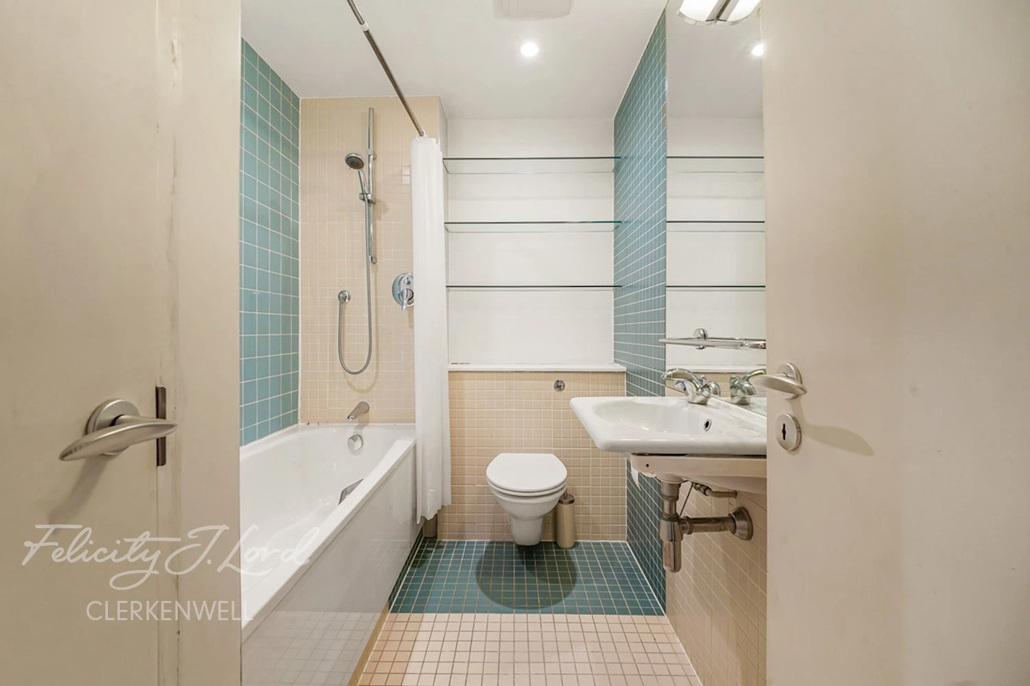 Lexington Apartments, City Road, London EC1Y - image 19