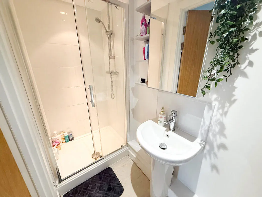 Orme House, 1 Orme Road, Staffordshire, Newcastle, Staffordshire, ST5 2FD - image 4