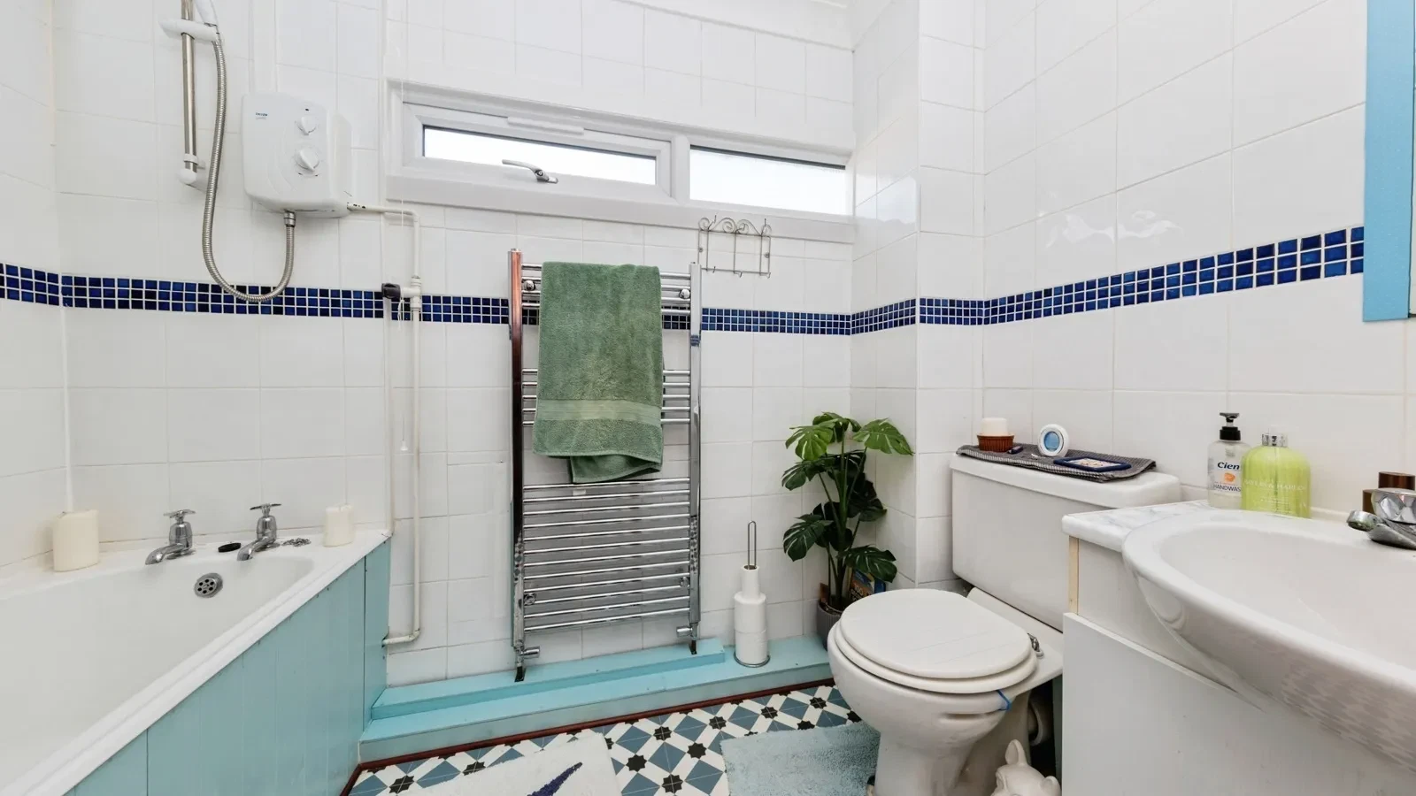 Maestir, Llanelli, Carmarthenshire, SA15 - image 14