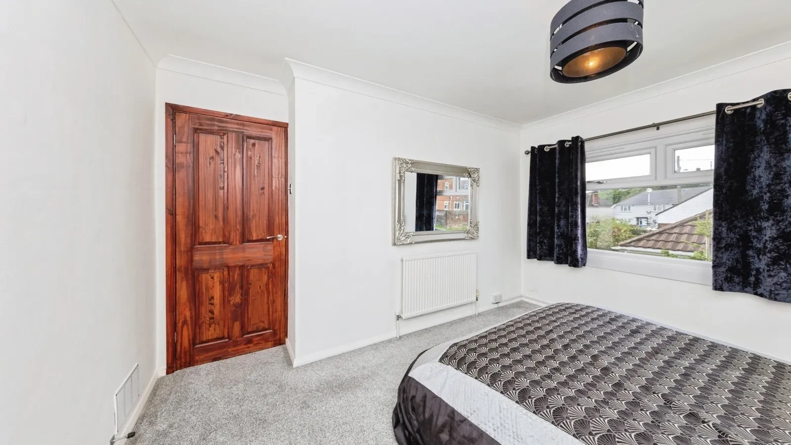 Maestir, Llanelli, Carmarthenshire, SA15 - image 8