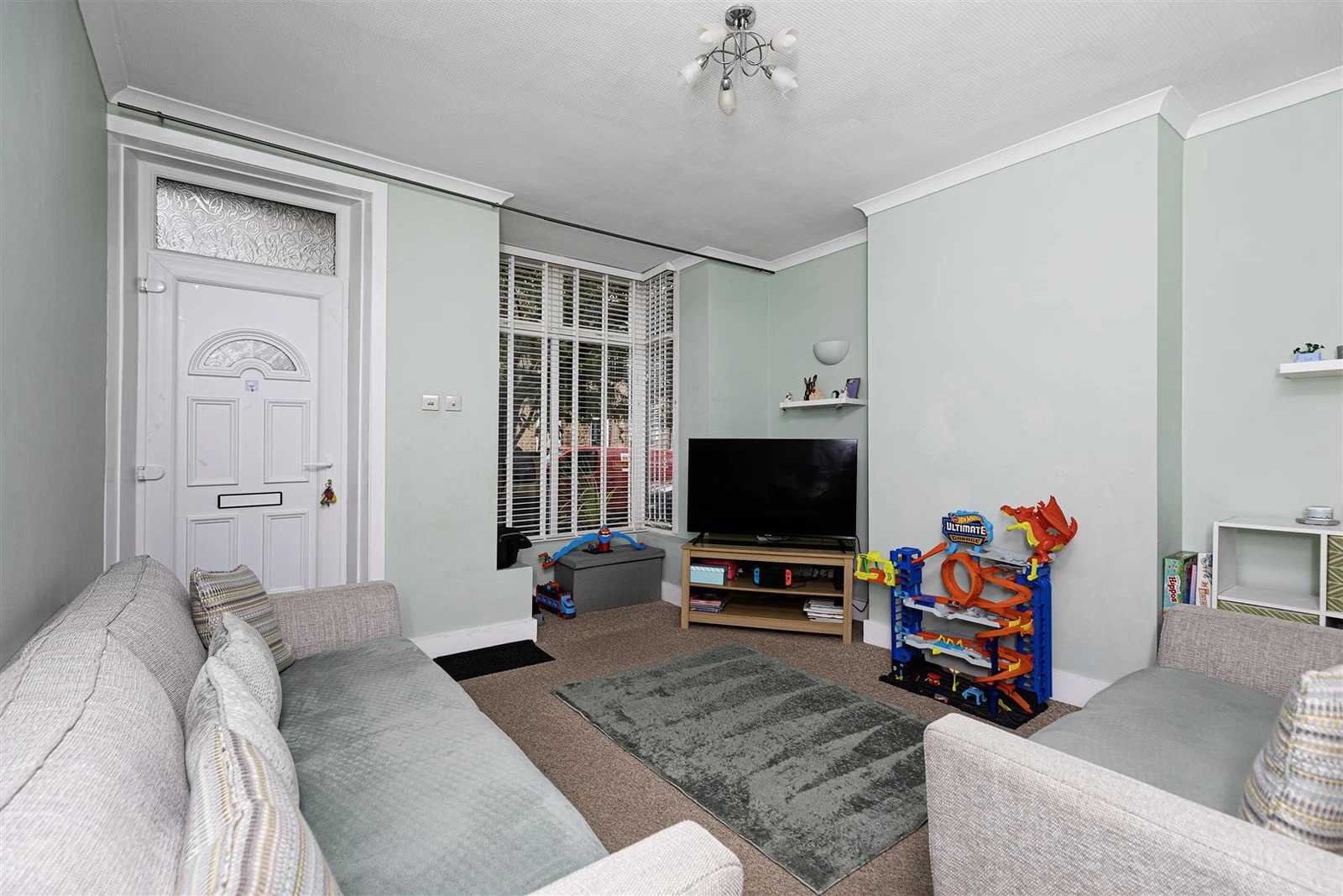 Beech Street, Paddock, Huddersfield - image 7