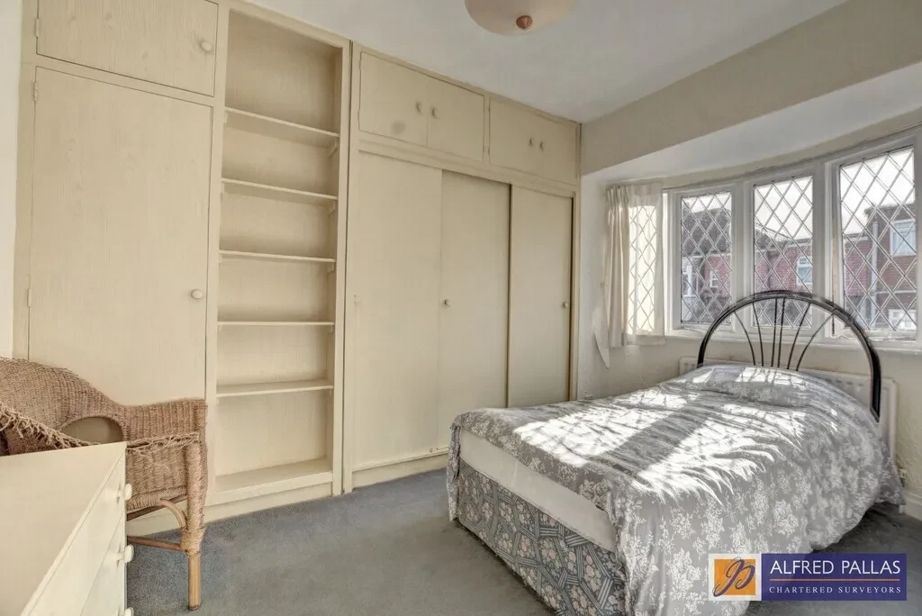 Dykelands Road, Seaburn - image 11