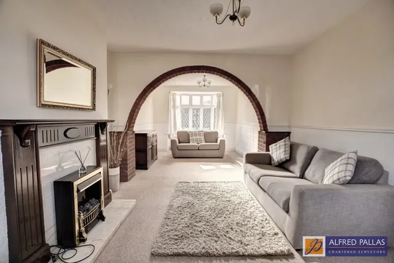 Dykelands Road, Seaburn - image 3