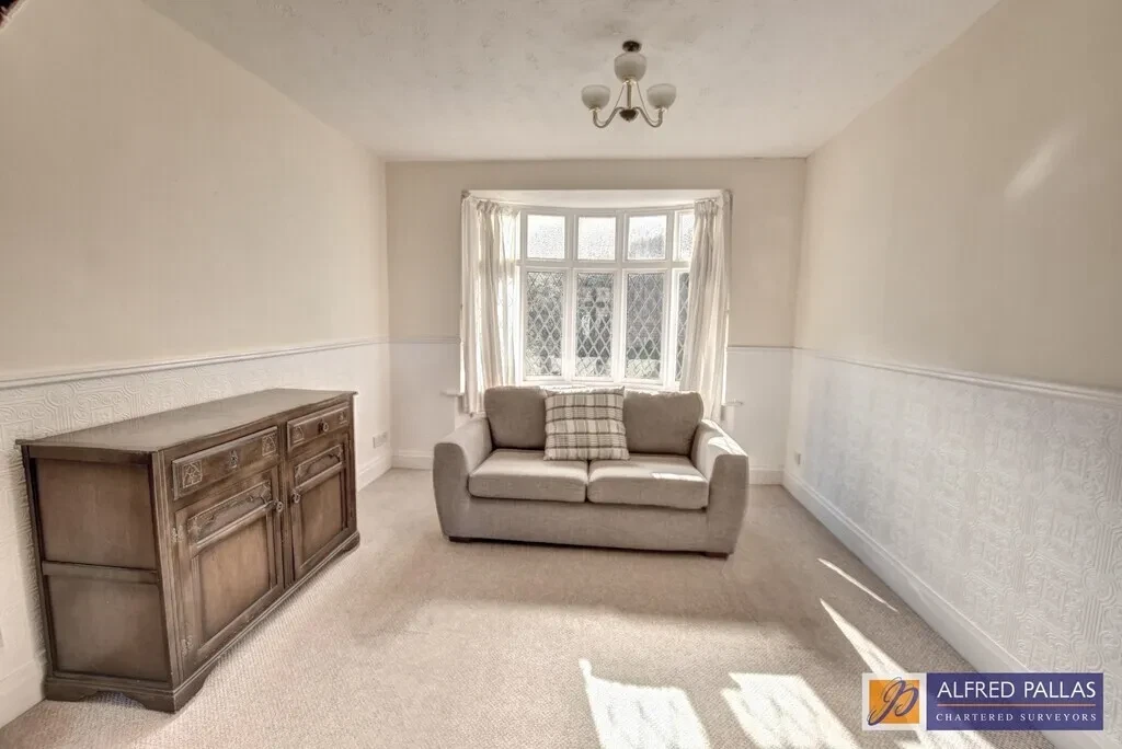 Dykelands Road, Seaburn - image 6