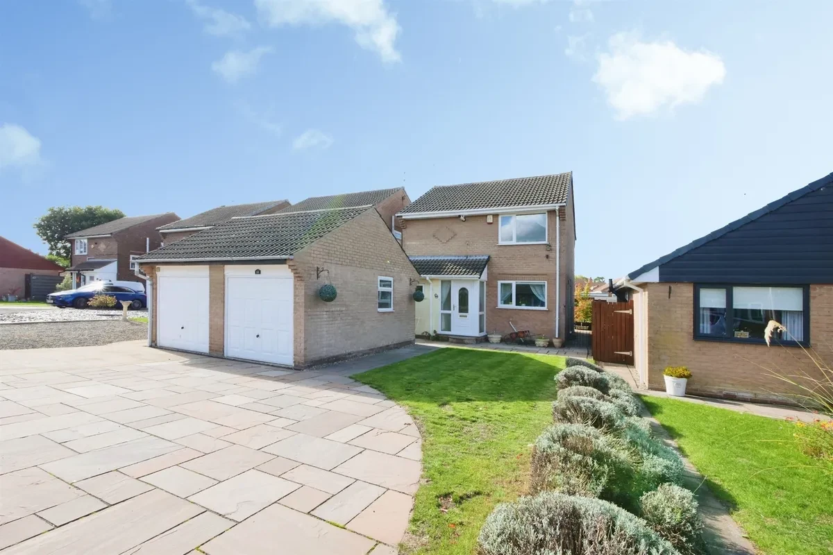 Acacia Grove, Haxby, York - image 17
