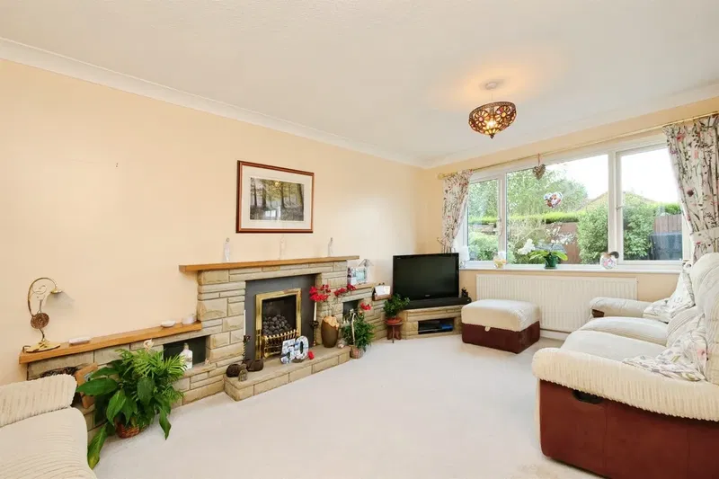 Acacia Grove, Haxby, York - image 2