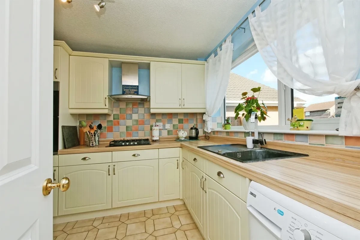 Acacia Grove, Haxby, York - image 7
