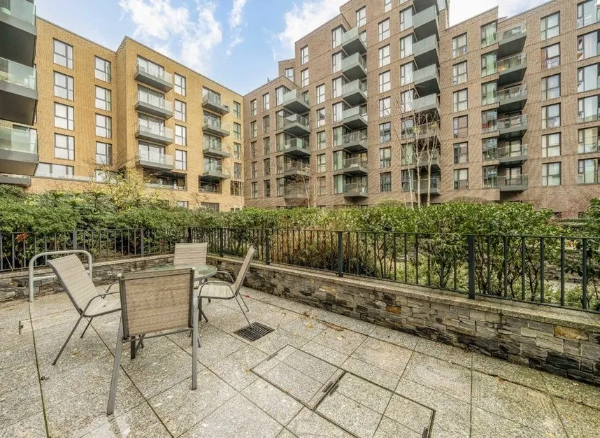 Coster Avenue, Manor House, N4 - image 2