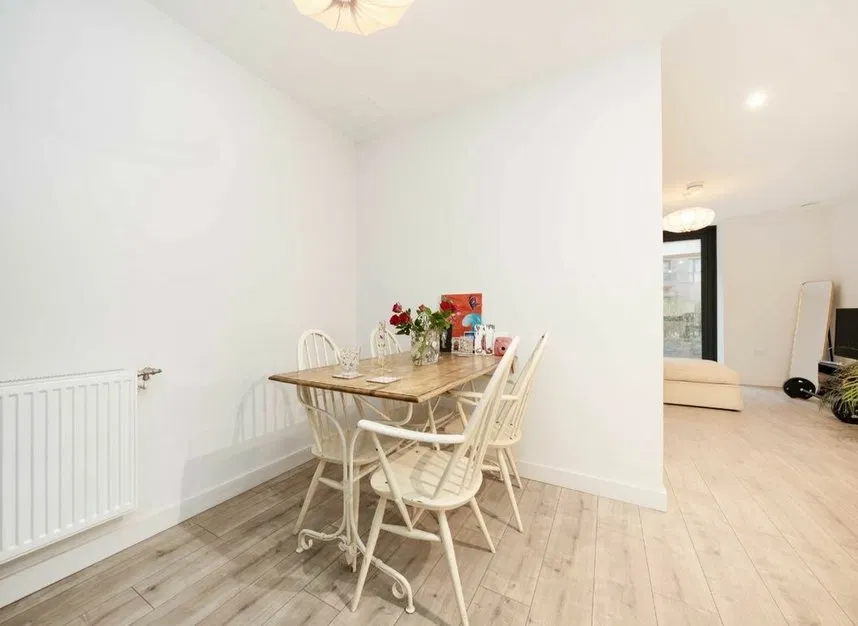 Coster Avenue, Manor House, N4 - image 3