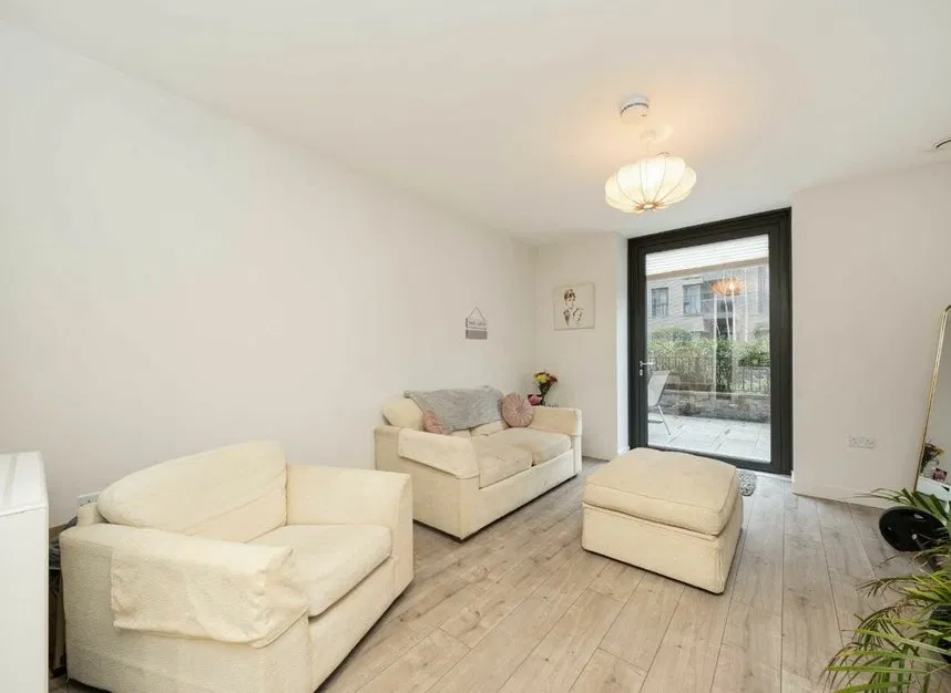 Coster Avenue, Manor House, N4 - image 5