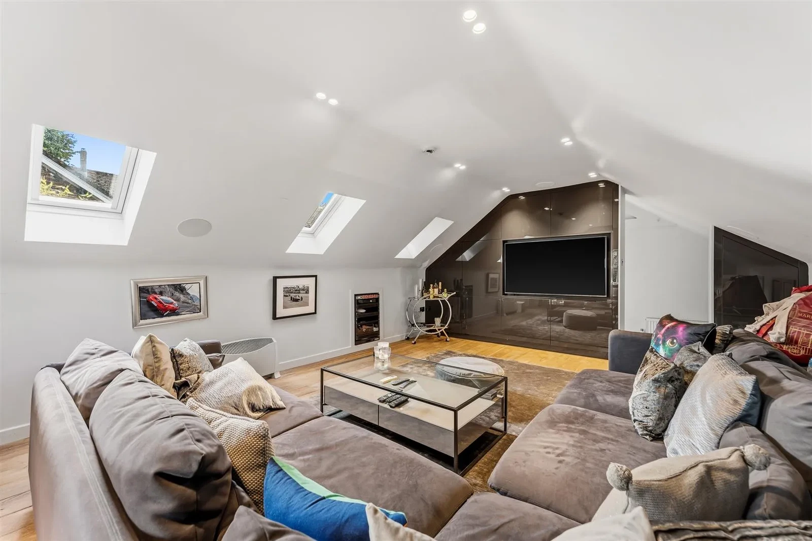 Broad Lane, Hale, Altrincham, WA15 - image 27